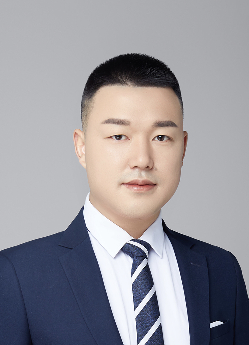 崔云龙.jpg